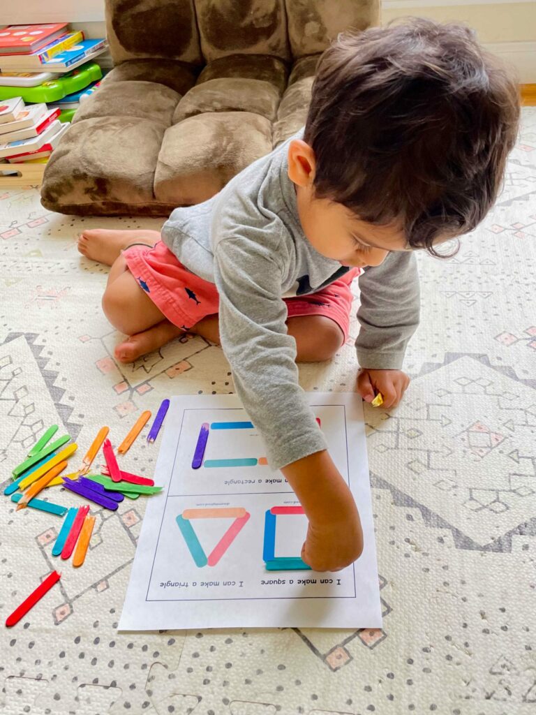 easy-pattern-matching-puzzle-with-popsicle-sticks-free-printable-patterns-dreaming-loud