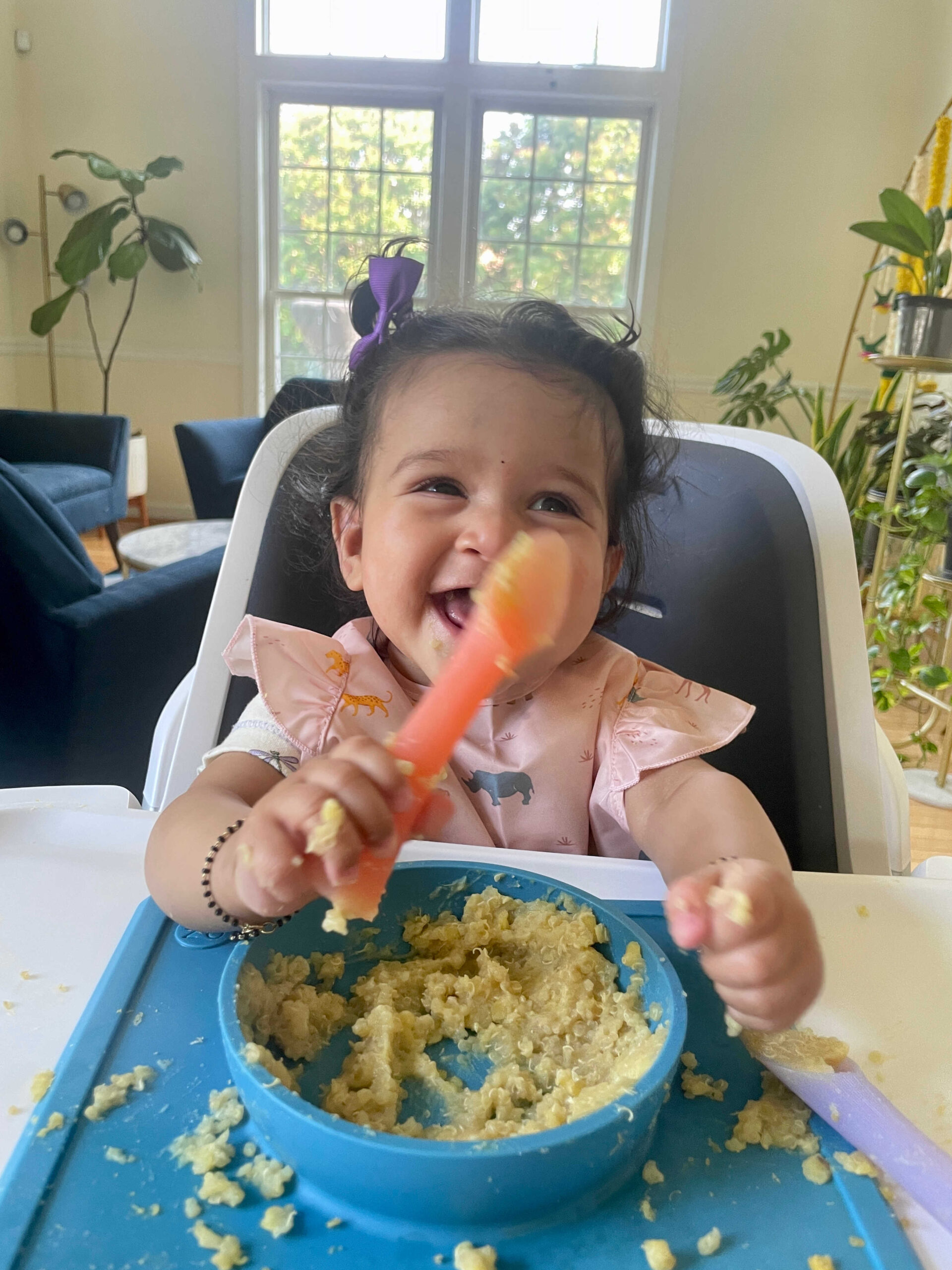 Baby led weaning 6 months old- by top US mom Blogger dreaming loud