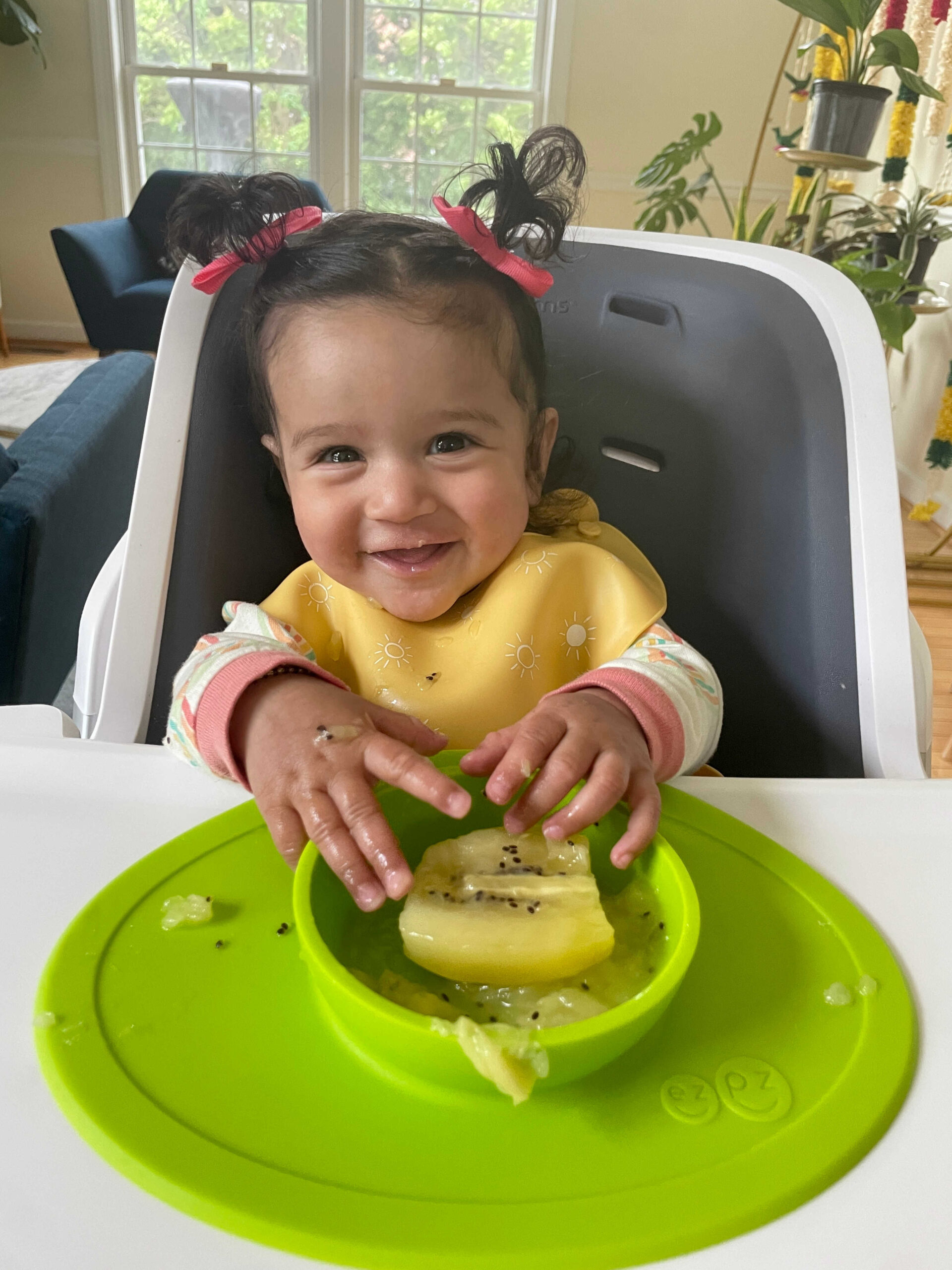 6 Month Baby-Led Weaning Meal Ideas Week 1 - Baby First Food Golden Kiwi by Top US Mom Blogger Dreaming Loud